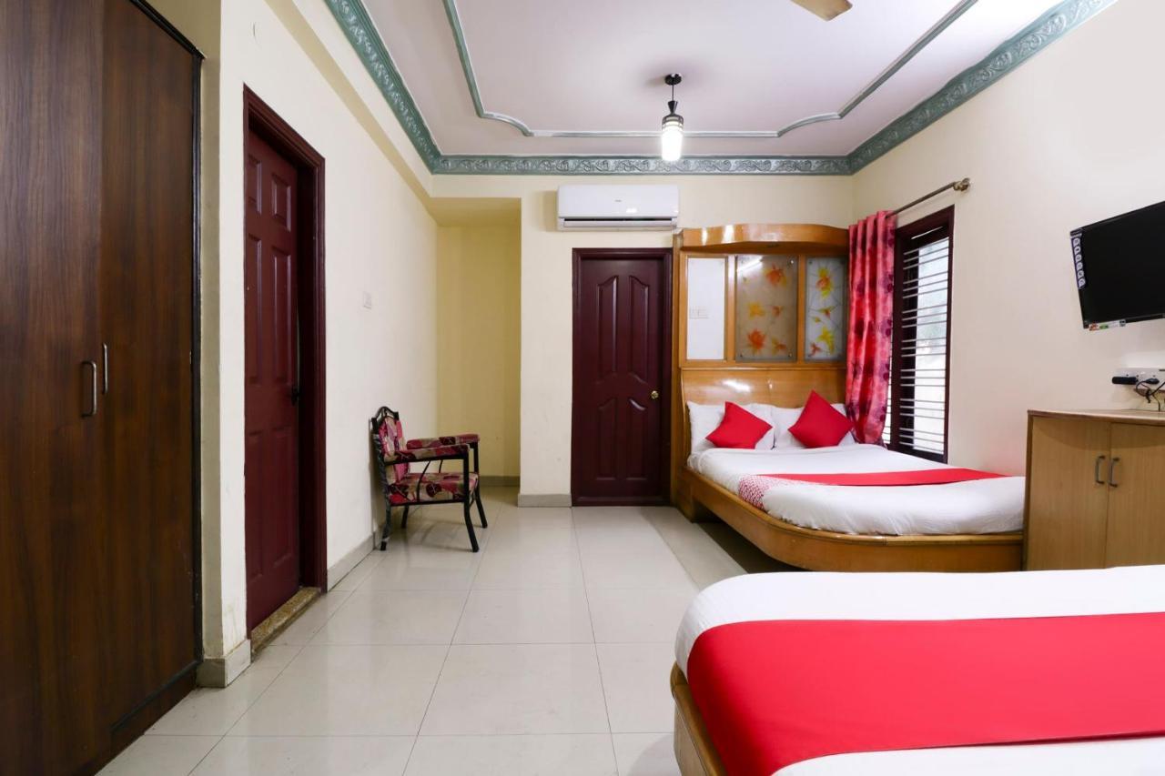 Oyo 71675 New Aishwarya Comforts Hotel Bangalore Exterior photo