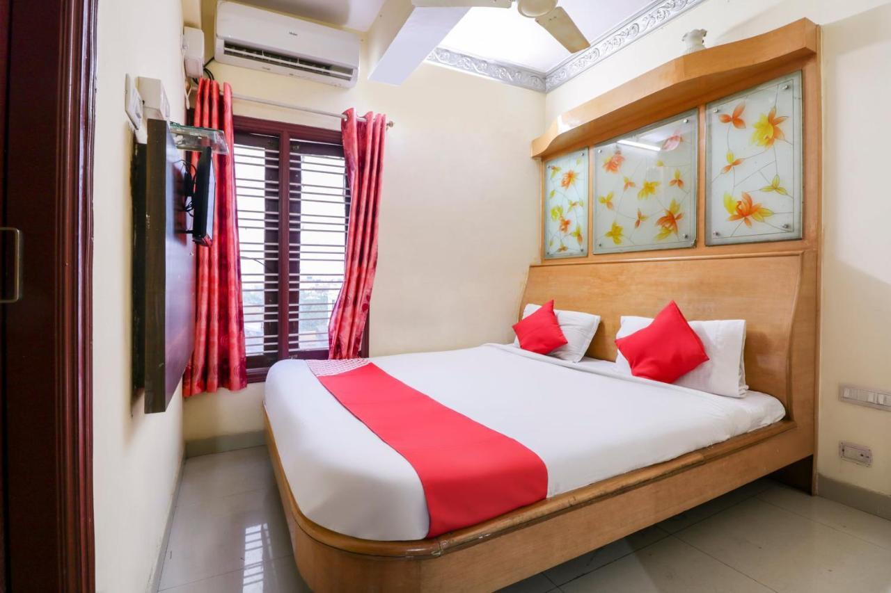 Oyo 71675 New Aishwarya Comforts Hotel Bangalore Exterior photo