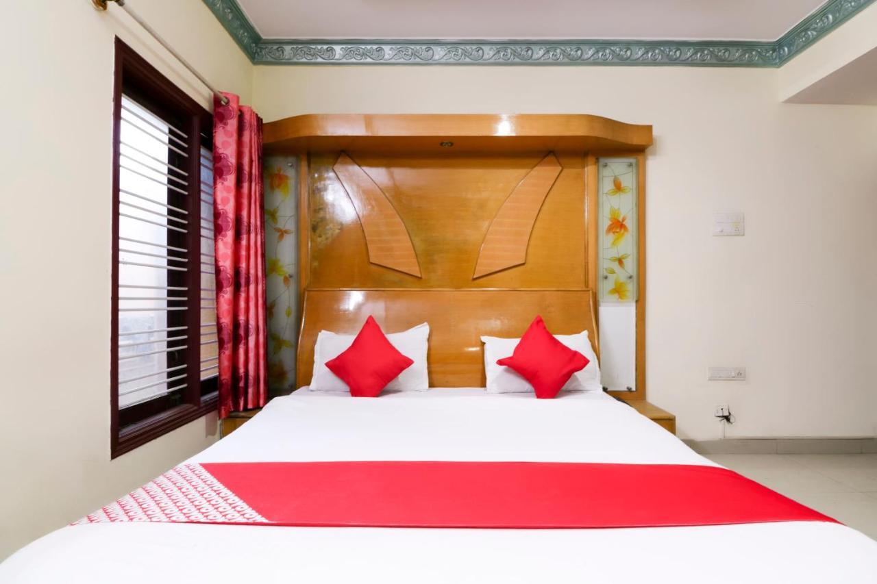 Oyo 71675 New Aishwarya Comforts Hotel Bangalore Exterior photo